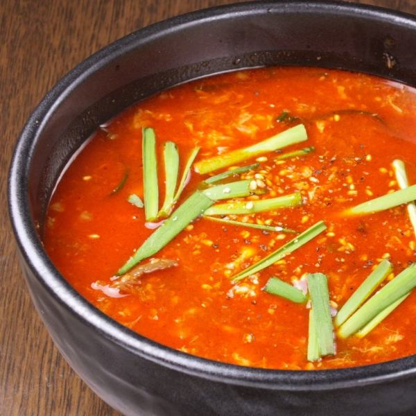 【大湯湯】用自家製的辣椒醬製成的非常受歡迎的菜餚！