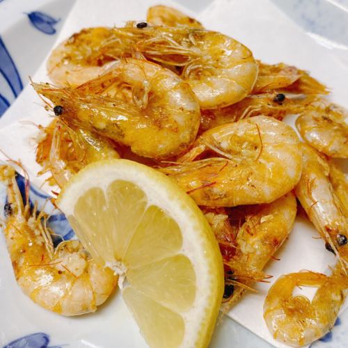 Stir-fried small shrimp with garlic
