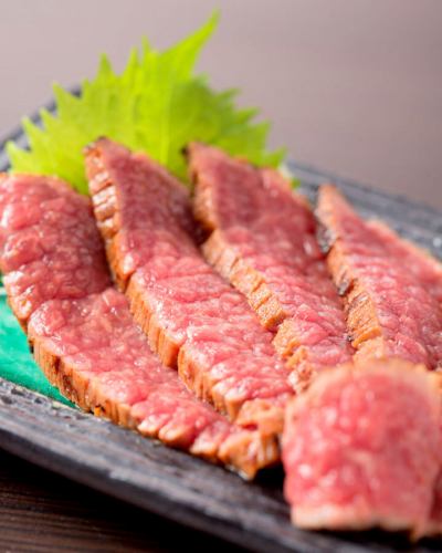 山形牛レアステーキ<タタキ風>