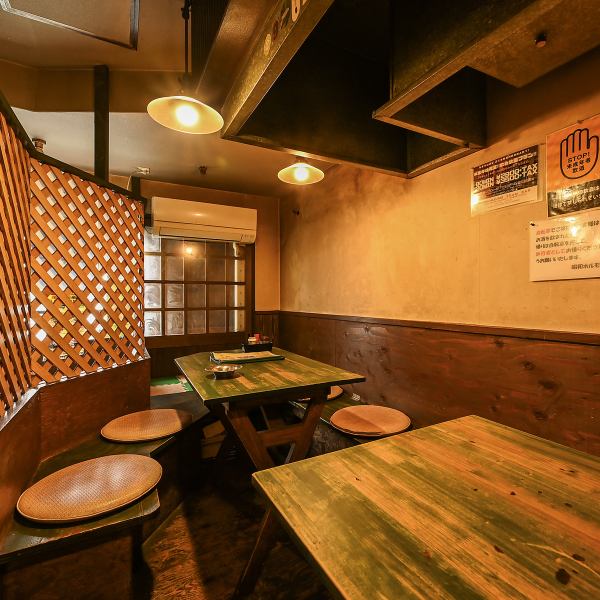 【貸切可能】当店では、一階と二階でそれぞれ貸切が可能です!各種宴会や歓送迎会、忘新年会にぴったりな空間を提供しています。大切な仲間やご家族との集まりに是非ご利用ください!