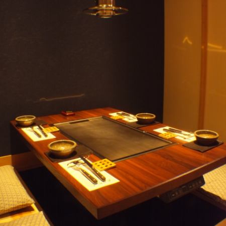 Relax in a semi-private room.All iron plates! Private room for up to 8 people.#Kumamoto steak #Private room