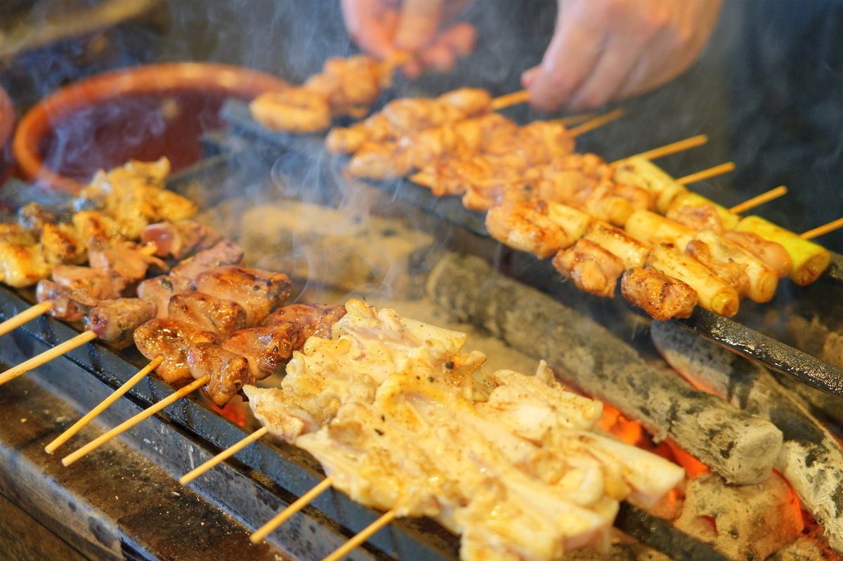 An authentic charcoal grilled yakitori restaurant that everyone from children to the elderly can enjoy together as a family ☆ Courses start from 2200 yen