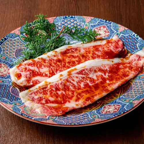 これぞ焼肉の定番【犇めき焼き】