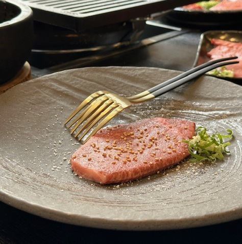 黒毛和牛をメインに厳選したこだわりのお肉を提供！