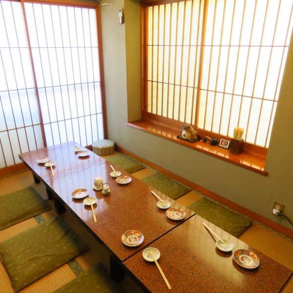 Private rooms in Osaki can be used for up to 8 people.You can enjoy your meal in a calm atmosphere without worrying about the surroundings.Although it is a dressing room, there is also preparation of a high cushion that is easy to sit on.You can use banquets with friendly fellows, welcome farewell party, girls' party and mama party.Please do not hesitate to consult about the number of people, budget etc.