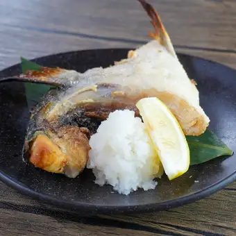 ブリかまの塩焼き