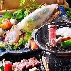[3月～5月]「薩米」套餐，包括活魷魚、3種生魚片、陶瓷烤和牛等。120分鐘無限暢飲7,800日元→6,500日元