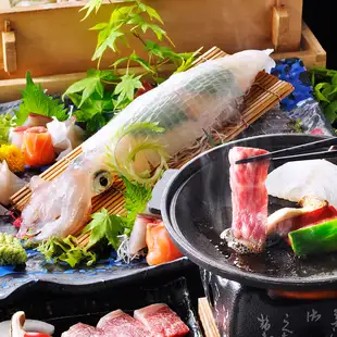 9～10月限定 活イカ造と刺身3種や黒毛和牛等「博多牛もつ鍋　竹」コース飲放120分8300円→7500円