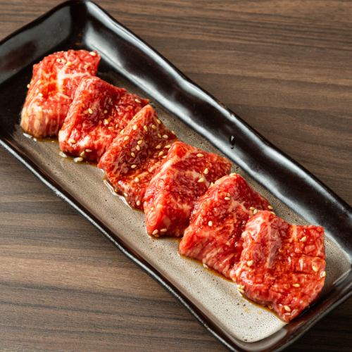 旨み凝縮！お肉本来の旨味広がる「飛騨牛 特選赤身」