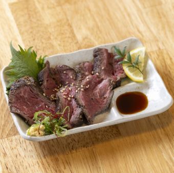 国産牛イチボのタタキ