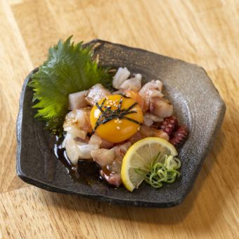 海鮮ユッケ