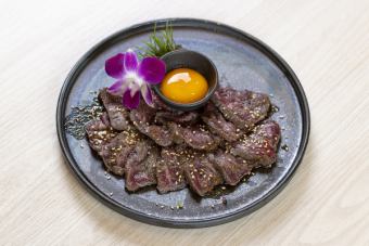 和牛炙りユッケ