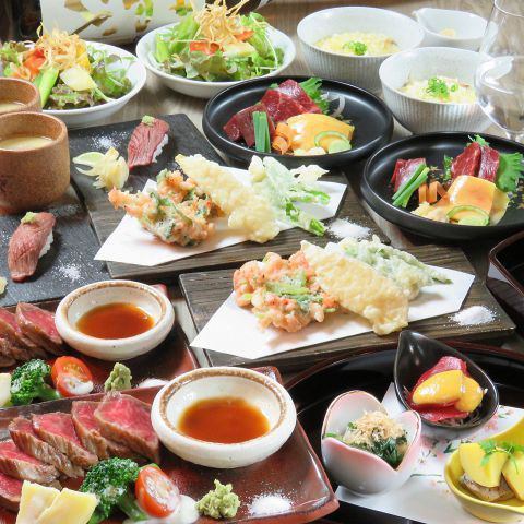 There are private rooms.8,800 yen ~ course including popular raw sea urchin gunkan and steak