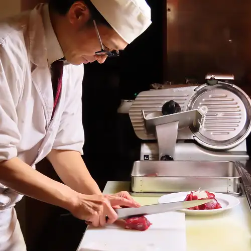 職人技が光る肉料理で宴会