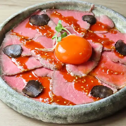 極上肉料理を◎熊本県直送の馬肉やA5黒毛和牛を堪能！