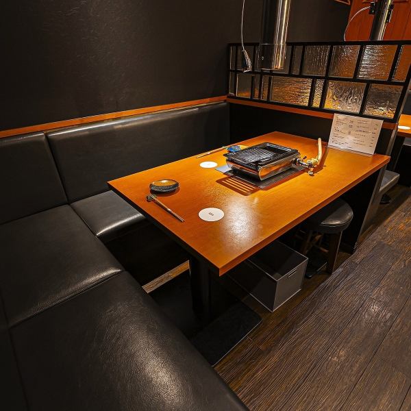 【少人数での貸切利用にも◎】親しみやすい小規模な空間の当店は、11名～15名様の貸切のご予約を受け付けております♪各種ご宴会や懇親会など宴会のご利用でも周りを気にせず貴重なお時間をお過ごしいただけます！