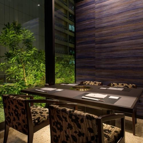 Enjoy exquisite yakiniku in a completely private room