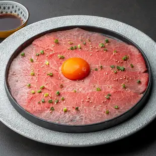 和牛飲めるユッケ