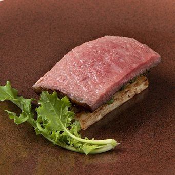 Exquisite French cuisine featuring the finest sense and techniques from Executive Chef Hiroshi Yamaguchi