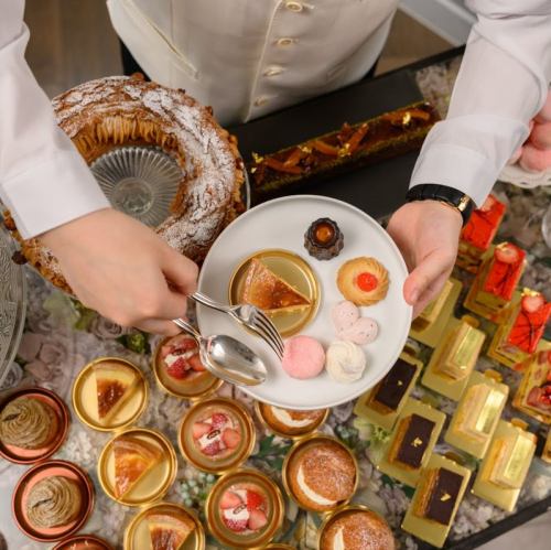 [Lunch] A 5-course lunch featuring ingredients from the five regions of Hyogo Prefecture, along with a dessert trolley.