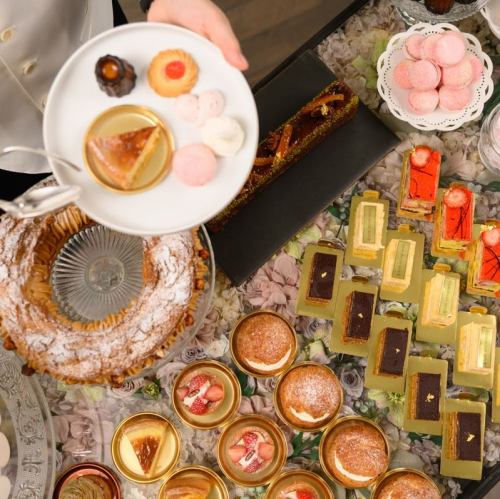 [Petit H] Featuring Japanese Black Wagyu beef as the main ingredient, along with other ingredients from Hyogo Prefecture, followed by a gorgeous dessert trolley (6 courses in total).