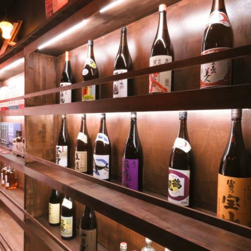 Inside the store where shochu is lined up