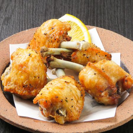 19時まで生ビールやハイボールなど対象ドリンクが290円☆