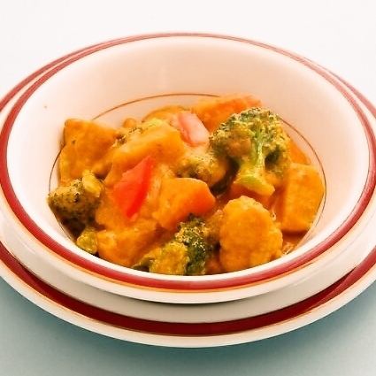 Mixed vegetable curry/palak mushroom each