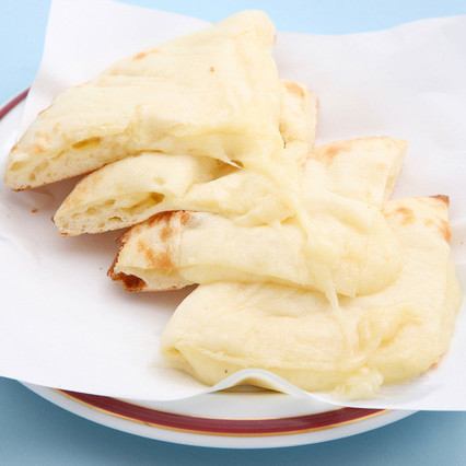 チーズナン／バトウラ／マサラ・クルチャ