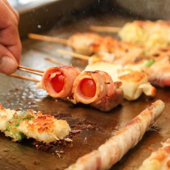 ★All-you-can-drink included★ If you want to enjoy skewers, this is it! ``Specialty skewers course'' where you can enjoy 13 types of skewers - 4,400 yen