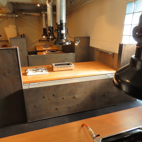 姫路駅チカで利便性◎歓送迎会や、各種ご宴会などにおすすめ☆最大28名様まで貸切でのご利用が可能となっております。【団体様用/間仕切りを外せます】