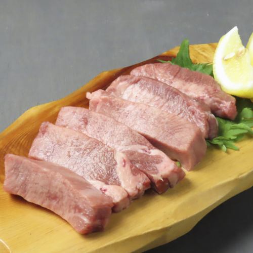 焼き肉なら！厚切りタン！