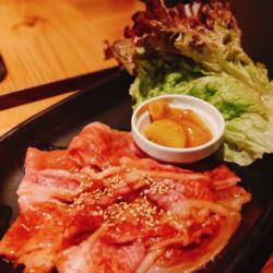 和牛のレタス巻き