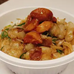 ホルモンにんにく乗せ丼