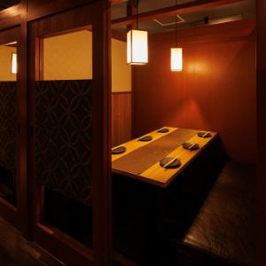 Perfect for small get-togethers and business dinners! Private rooms with doors offer a modern Japanese atmosphere! The space allows you to relax without worrying about others, making it ideal for small get-togethers, girls' nights out, and business dinners! It's also recommended for days when you want to unwind!