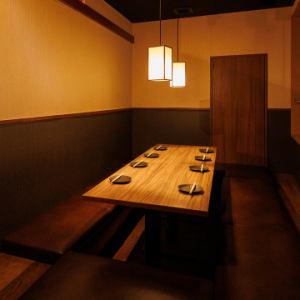 Perfect for small get-togethers and business dinners! Relax in our private rooms with sunken seating where you can stretch out your legs! The spacious atmosphere is ideal for company parties, get-togethers with friends, and business dinners! You can enjoy a calm and relaxing time in a casual izakaya setting!