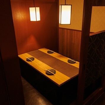 享受只屬於你們兩人的私密時光!我們提供完全私密的房間,可供兩人或兩人以上團體使用。