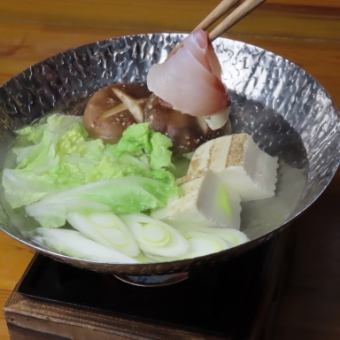 Winter only! A luxurious 8-course "Seafood Shabu-Shabu Course" featuring Sakagumi's specialties, hotpot, and a final dish
