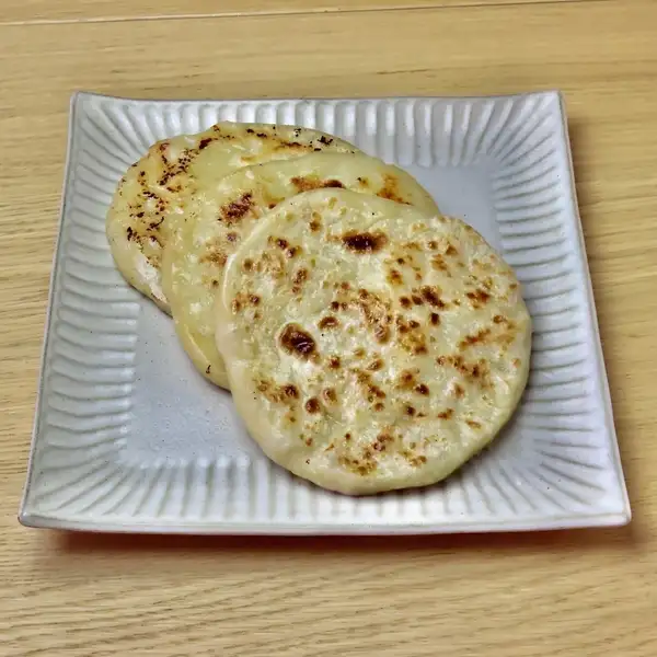 【絶品看板メニュー】パリッと芳ばしくジューシー!肉汁あふれる本場手づくり蒙古餡餅(シャーピン)