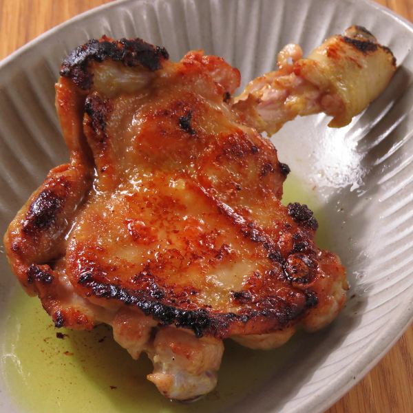 完全オリジナルの当店名物料理～骨付きタンドリーチキン～一度食べたらやみつき間違いなしの逸品です！