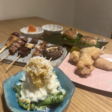 【平日限定！】 串もの五種と名物大手羽唐揚げ お手軽コース 2時間飲み放題付き4,500円