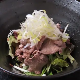 たん博 たんしゃぶサラダ