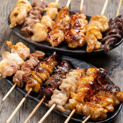 まずはコレ！焼き鳥盛合せ