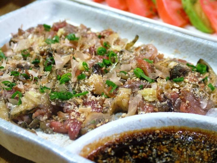 使用鹿儿岛的当地鸡肉!!大腿烤1200日元（不含税）★Tataki也很棒！