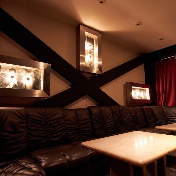 [Completely private room x charter] Spacious space is ideal for parties with a large number of people.We have prepared various types of seats, from seats where a large number of people can face each other to side-by-side seats. Please contact us!