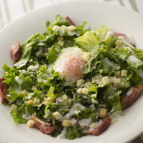 Caesar salad-roasted bacon and hot balls-