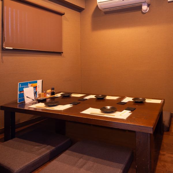 [Relaxing tatami seating] Can be used for a variety of purposes! The tatami seating can accommodate a variety of numbers of people, with two seats for five, one seat for six, and one seat for four.The relaxed atmosphere allows you to relax and unwind with friends and family.