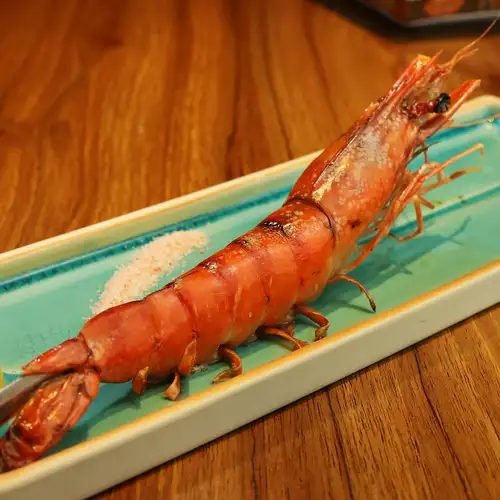 “特大”天然有頭エビ焼き