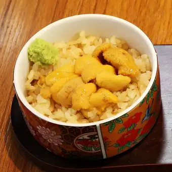 生雲丹丼