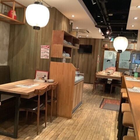 【駅チカ徒歩2分】当店は高架下の建物内にあるため、雨の日も濡れることなく足を運んでいただけます。各種宴会に是非ご利用ください。